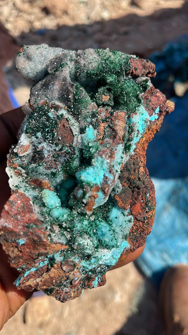 Druzy QUARTZ, crystallized malachite on Chrysocolla. From Tenke Fungurume Katanga D R Congo 🇨🇩