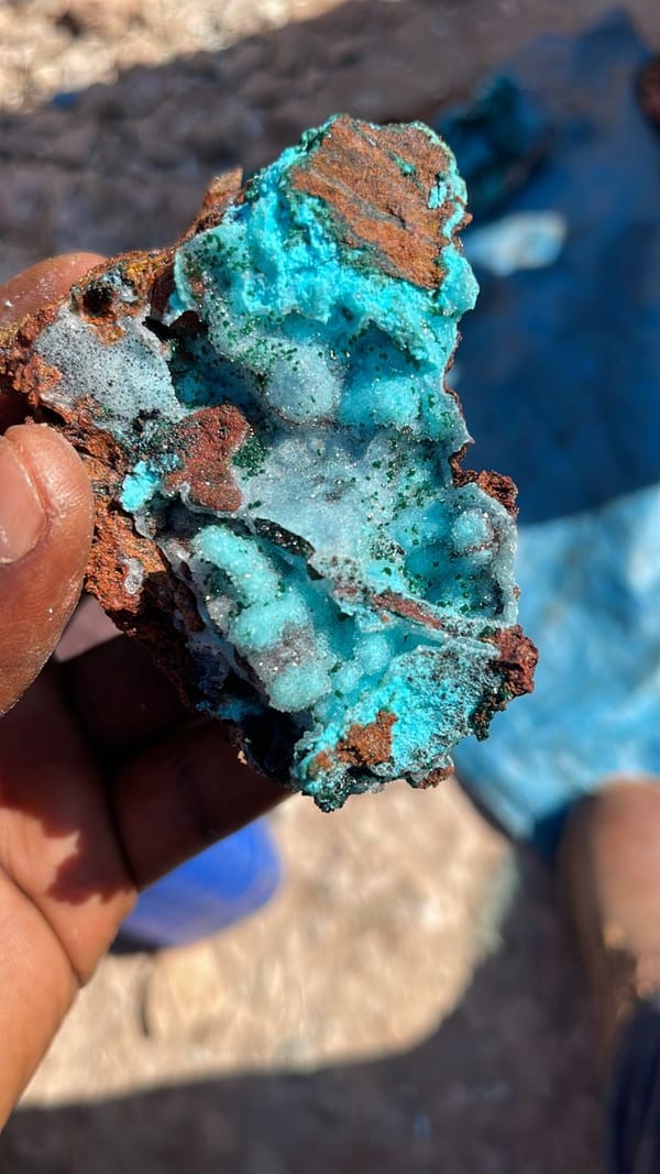 Druzy QUARTZ on Chrysocolla. From Tenke, Katanga D R Congo 🇨🇩