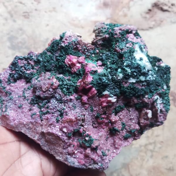 Cobaltoan calcite and malachite